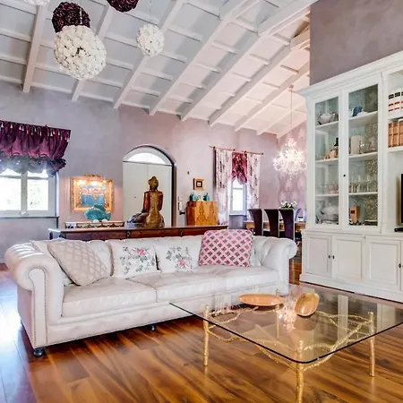 Apartment Elia Roddi